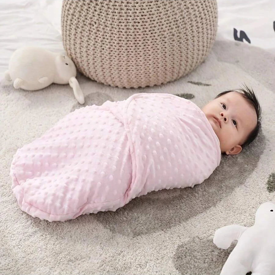 1Pc Baby Dotted Swaddle Blanket, Newborn Anti-Startle Swaddle, 3D Dotted Fleece Swaddle Wrap, Soft Touch for Sleep Aid, Warm and Skin-Friendly Soothing Newborn Sleeping Bag