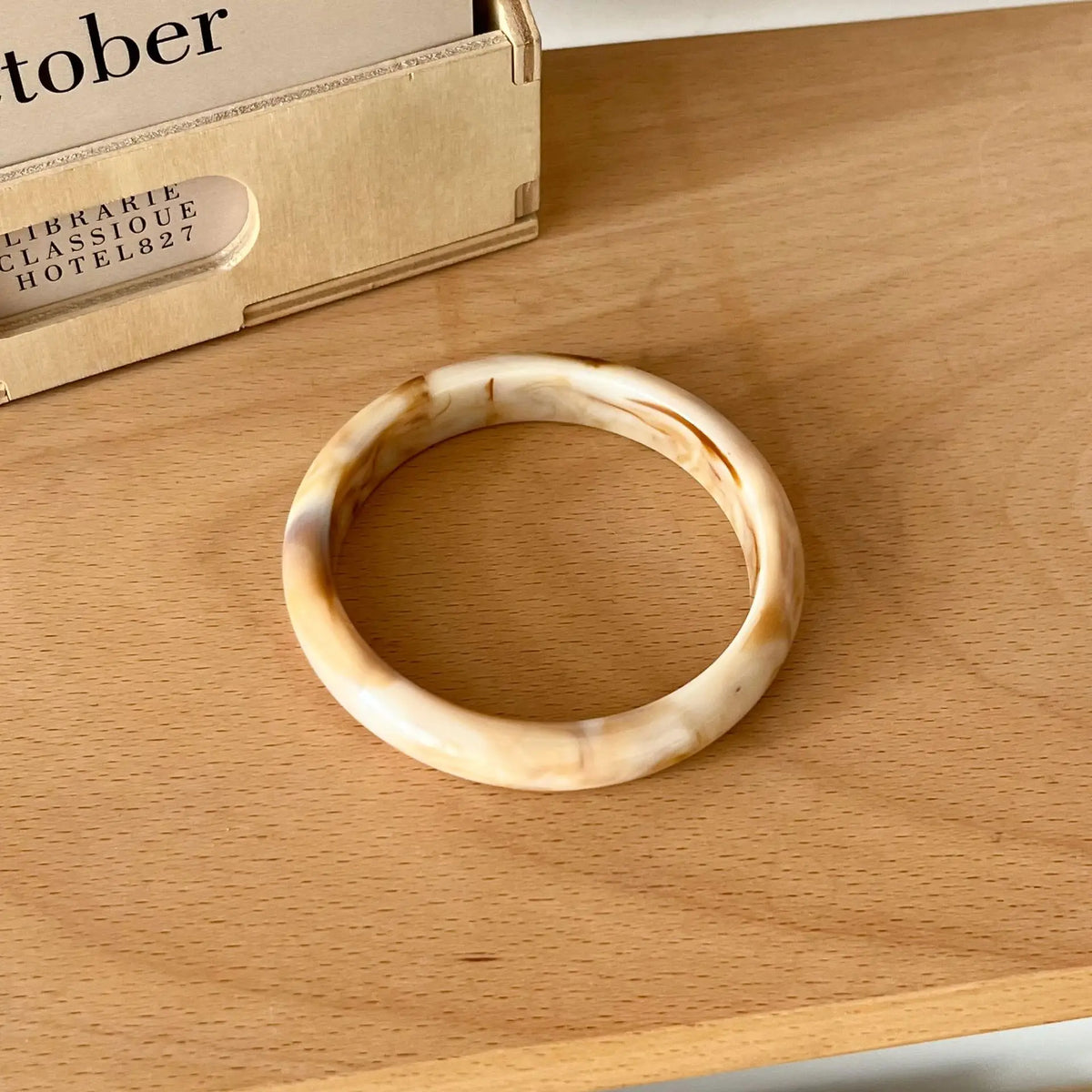 Bracelet Résine Vintage Élégant