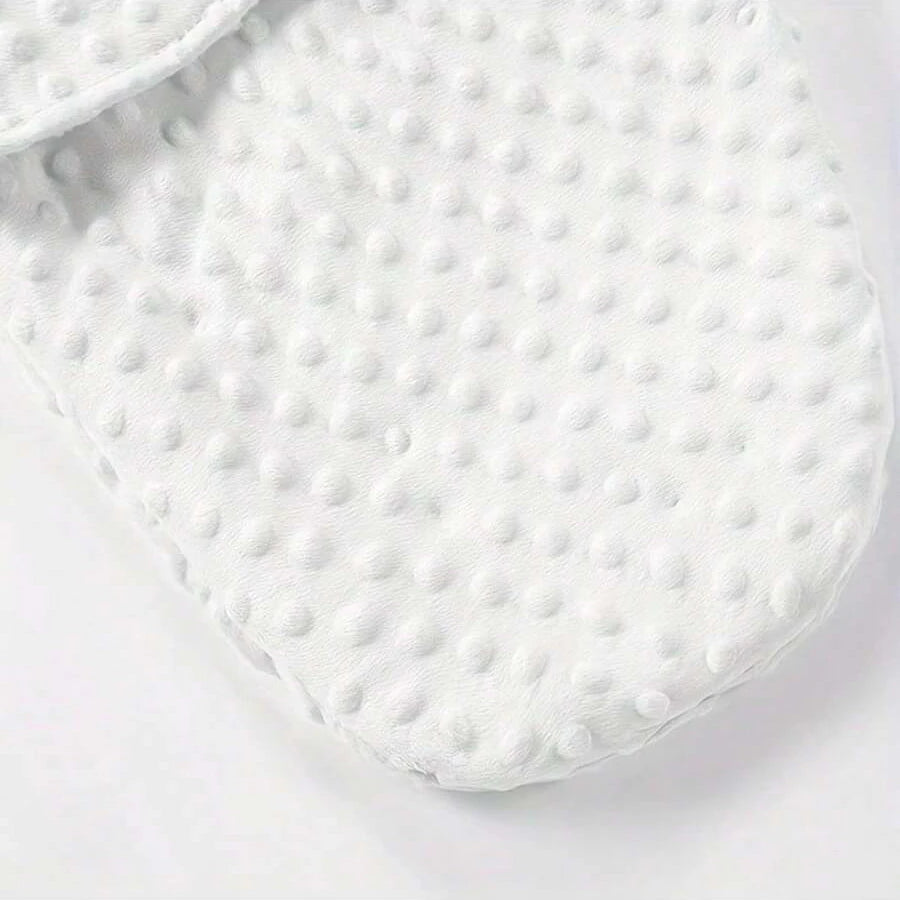 1Pc Baby Dotted Swaddle Blanket, Newborn Anti-Startle Swaddle, 3D Dotted Fleece Swaddle Wrap, Soft Touch for Sleep Aid, Warm and Skin-Friendly Soothing Newborn Sleeping Bag