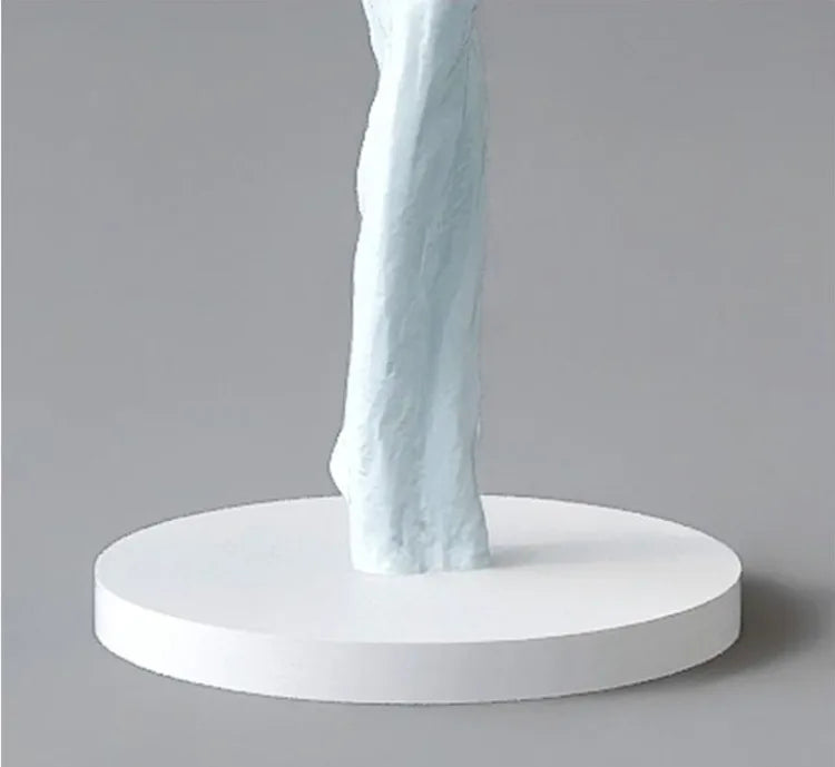 Figurines Modernes Élégantes