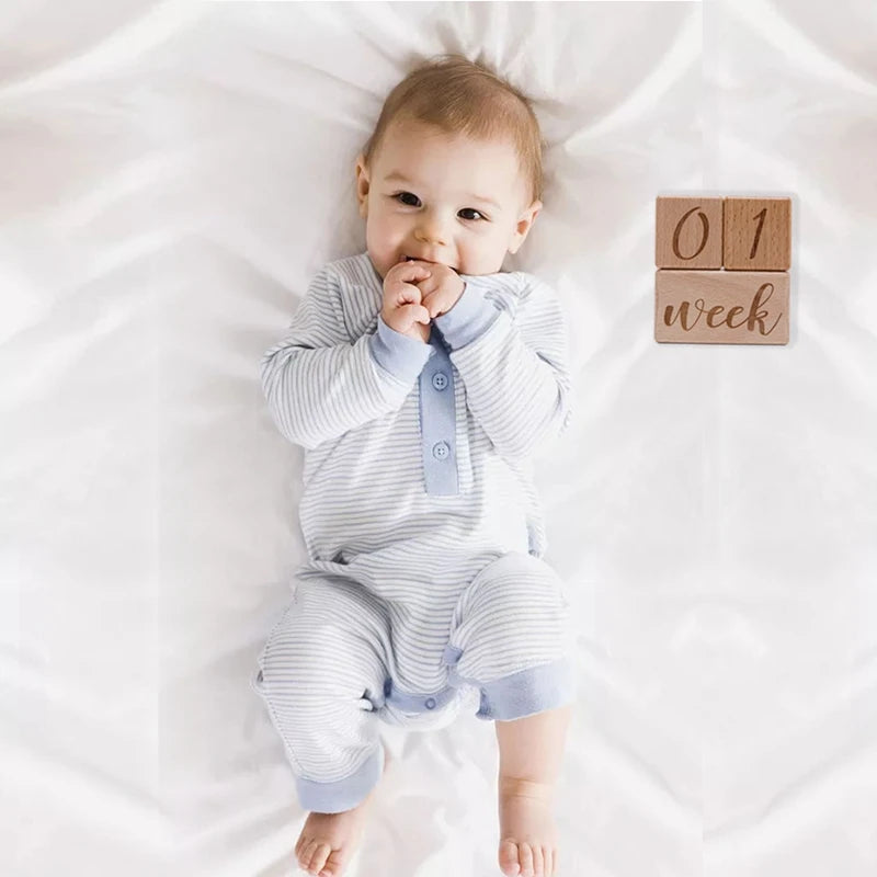 6pcs/set Wooden Baby Milestone Cards Blocks Newborn Birth Month Birthday Souvenir Photo Props Beech Square Decoration Baby Gift