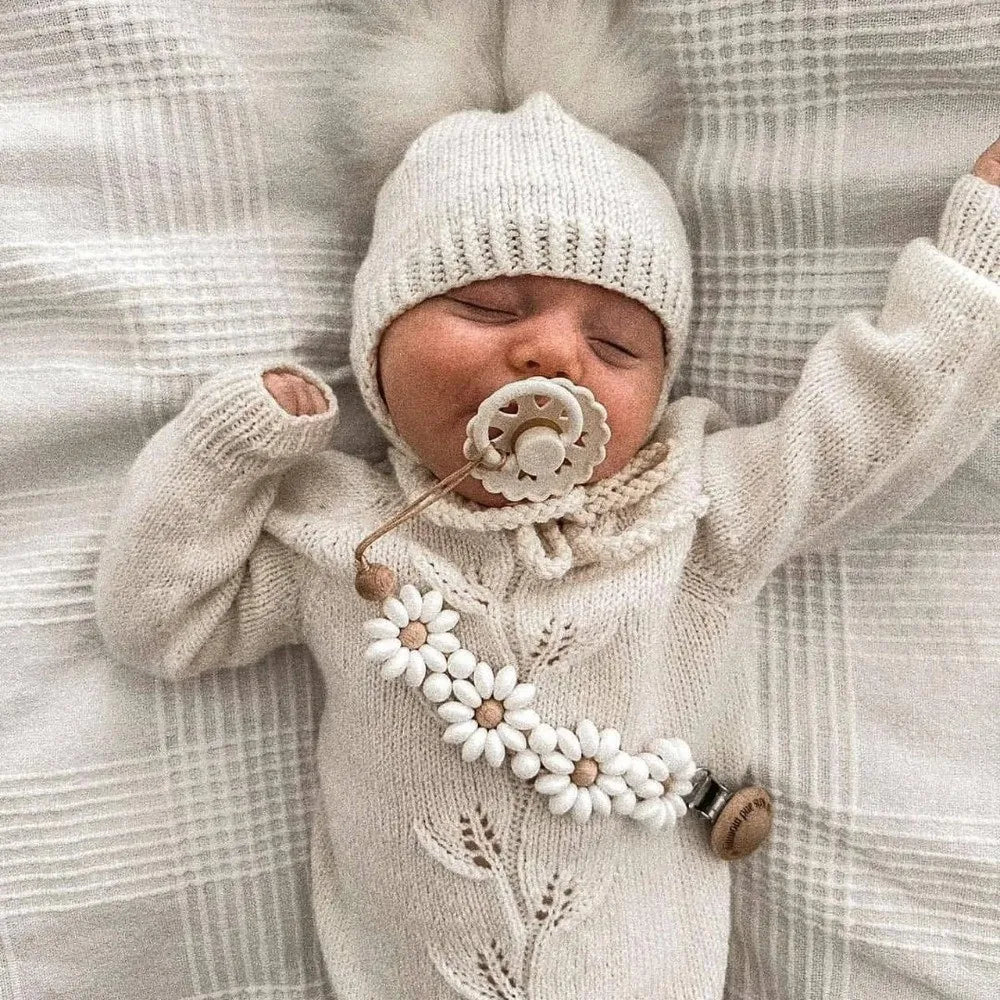 Essentional Handmade Baby Pacifier Clip Silicone Flower Design Flower Soother Clip Dummy Nipple Holder Clip Teething Stage