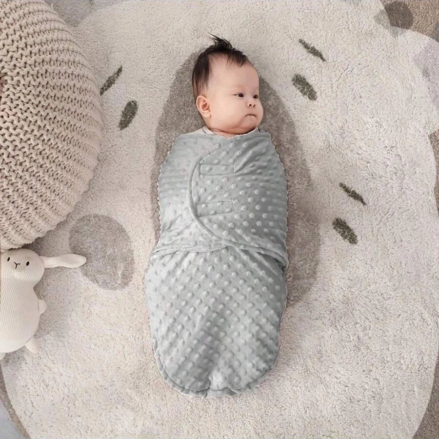 1Pc Baby Dotted Swaddle Blanket, Newborn Anti-Startle Swaddle, 3D Dotted Fleece Swaddle Wrap, Soft Touch for Sleep Aid, Warm and Skin-Friendly Soothing Newborn Sleeping Bag