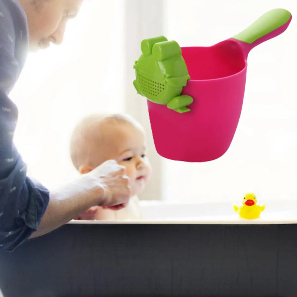 Baby Kids Bath Pail Body Washing Shower Rinser Shower Cup with Bear Design for Rinsing Hair and Protecting Infant Eyes